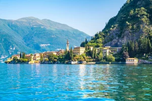 Explore el sereno Lago de Como