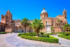 Visite la majestuosa Catedral de Palermo